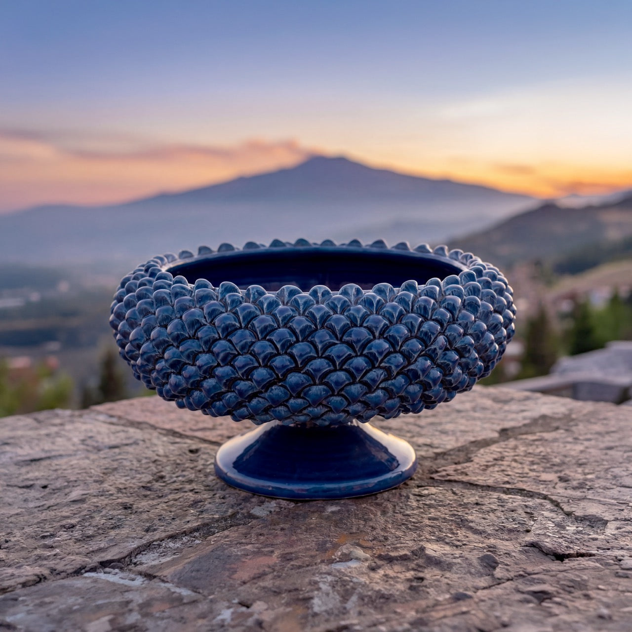 Alzata a Pigna diam. 25/33 cm Blu intenso in ceramica di Caltagirone