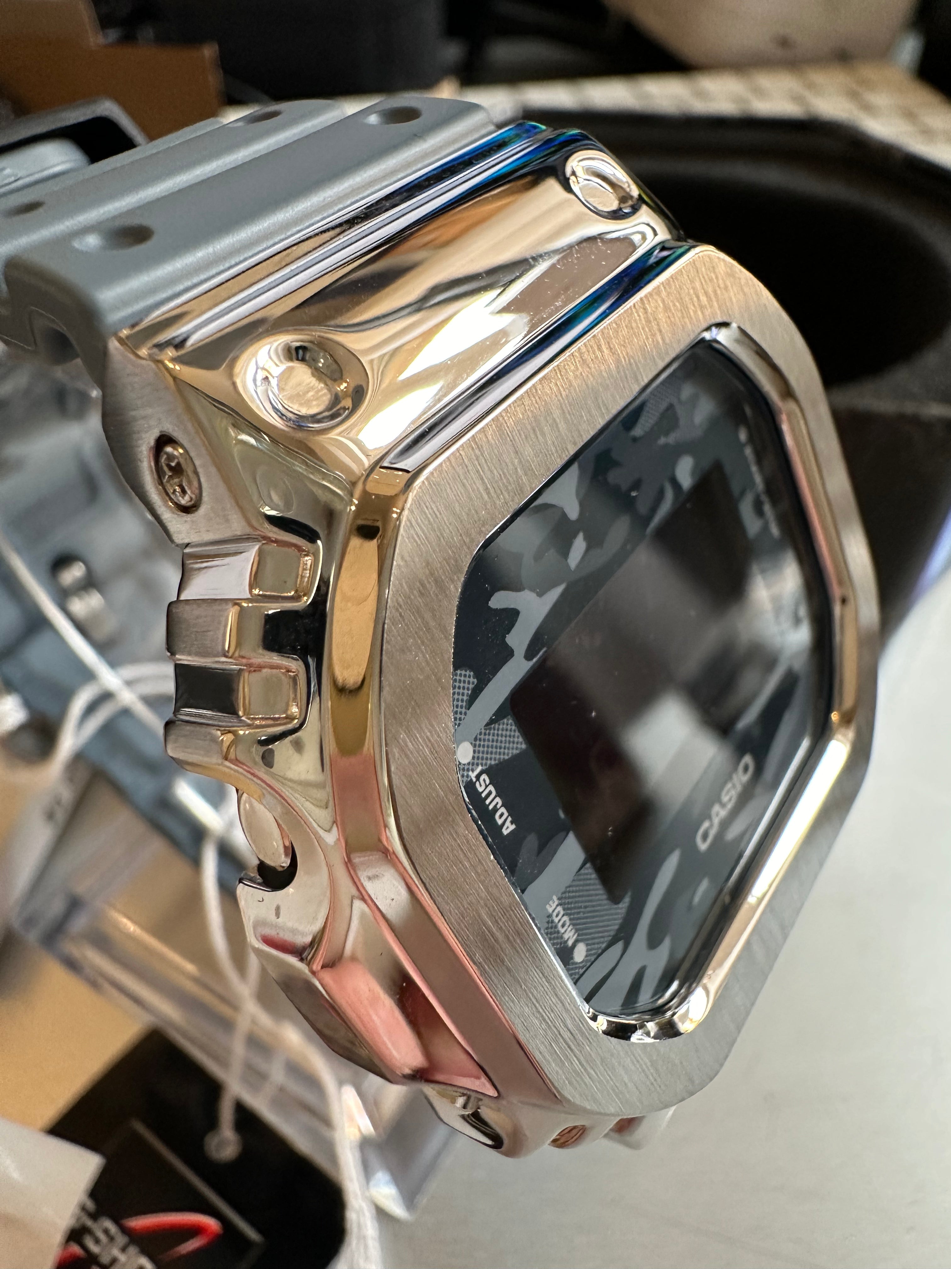 Orologio Casio GShock 5600 con copri cassa acciaio