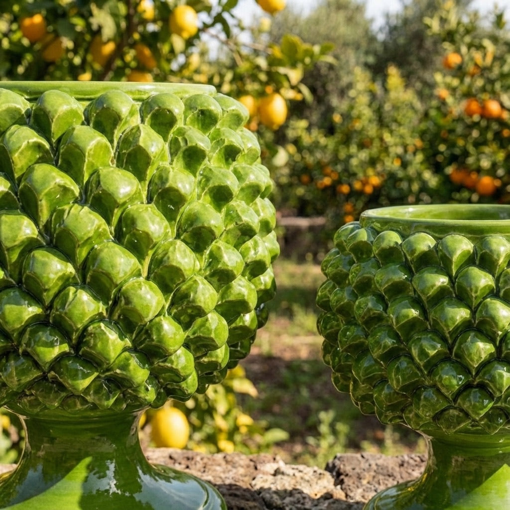 Vaso mezza pigna verde foglia in ceramica di Caltagirone