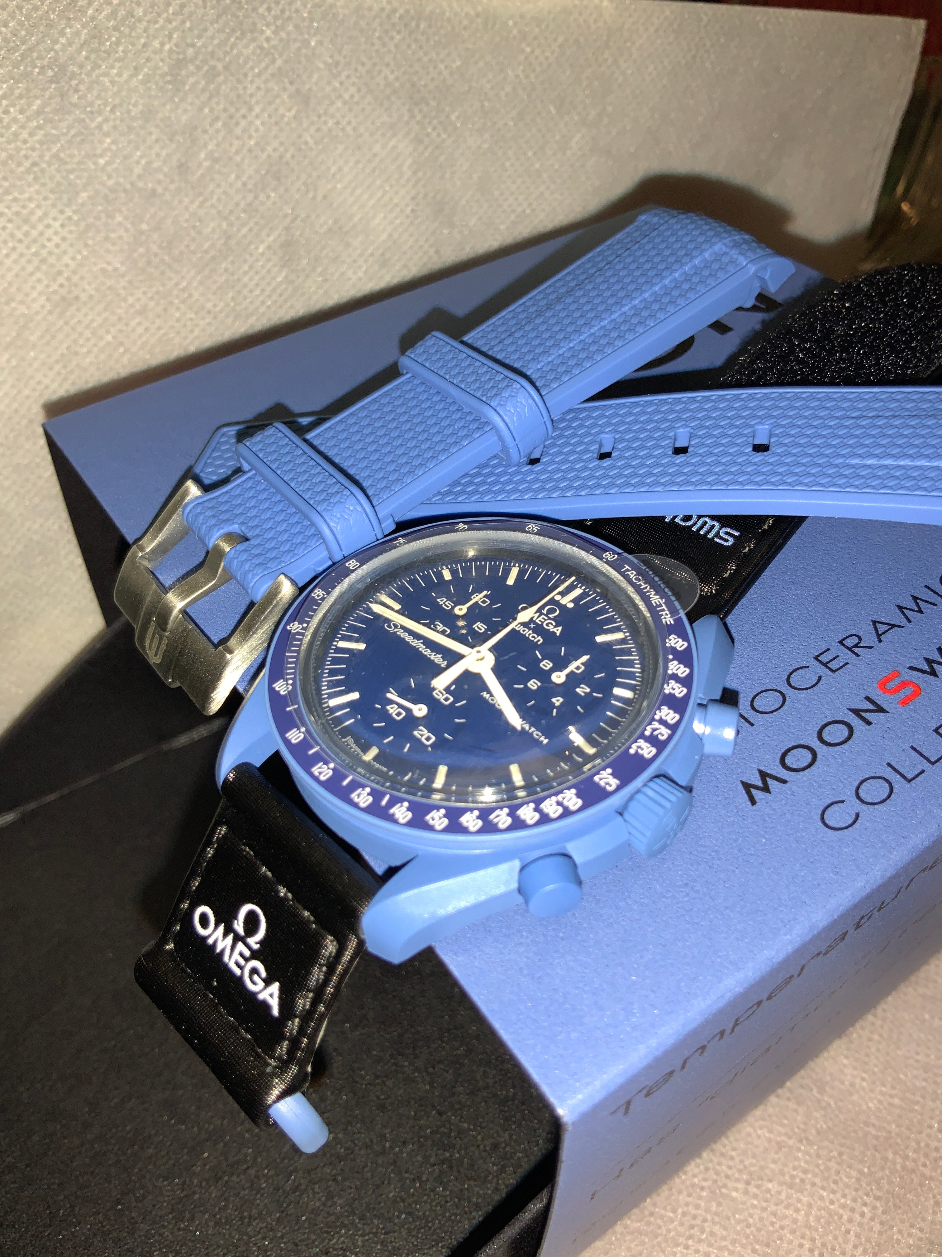 Cinturini silicone avvolgenti CARBON da 20mm per Omega x Swatch